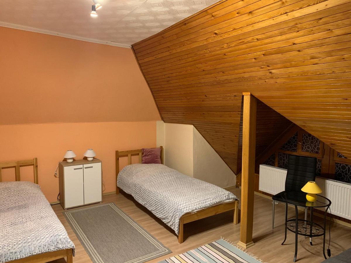 Bakonyi Mamutfenyő Vendégház Tés Extérieur photo