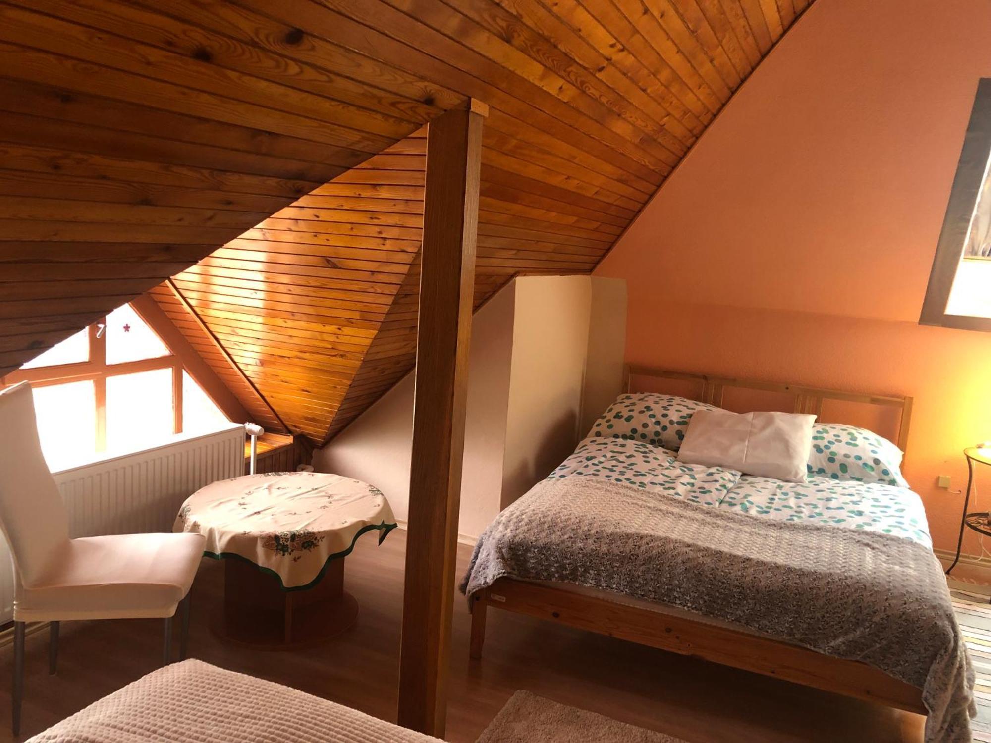 Bakonyi Mamutfenyő Vendégház Tés Extérieur photo