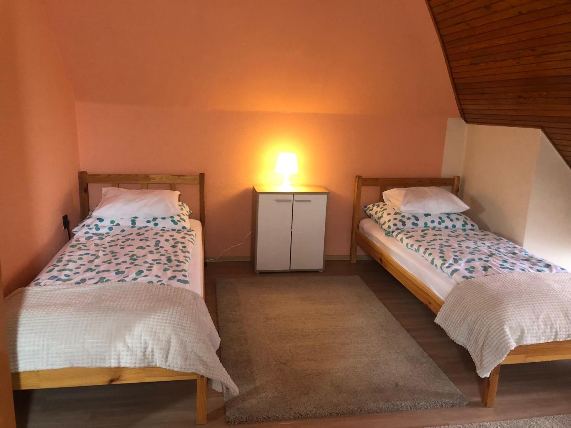 Bakonyi Mamutfenyő Vendégház Tés Extérieur photo